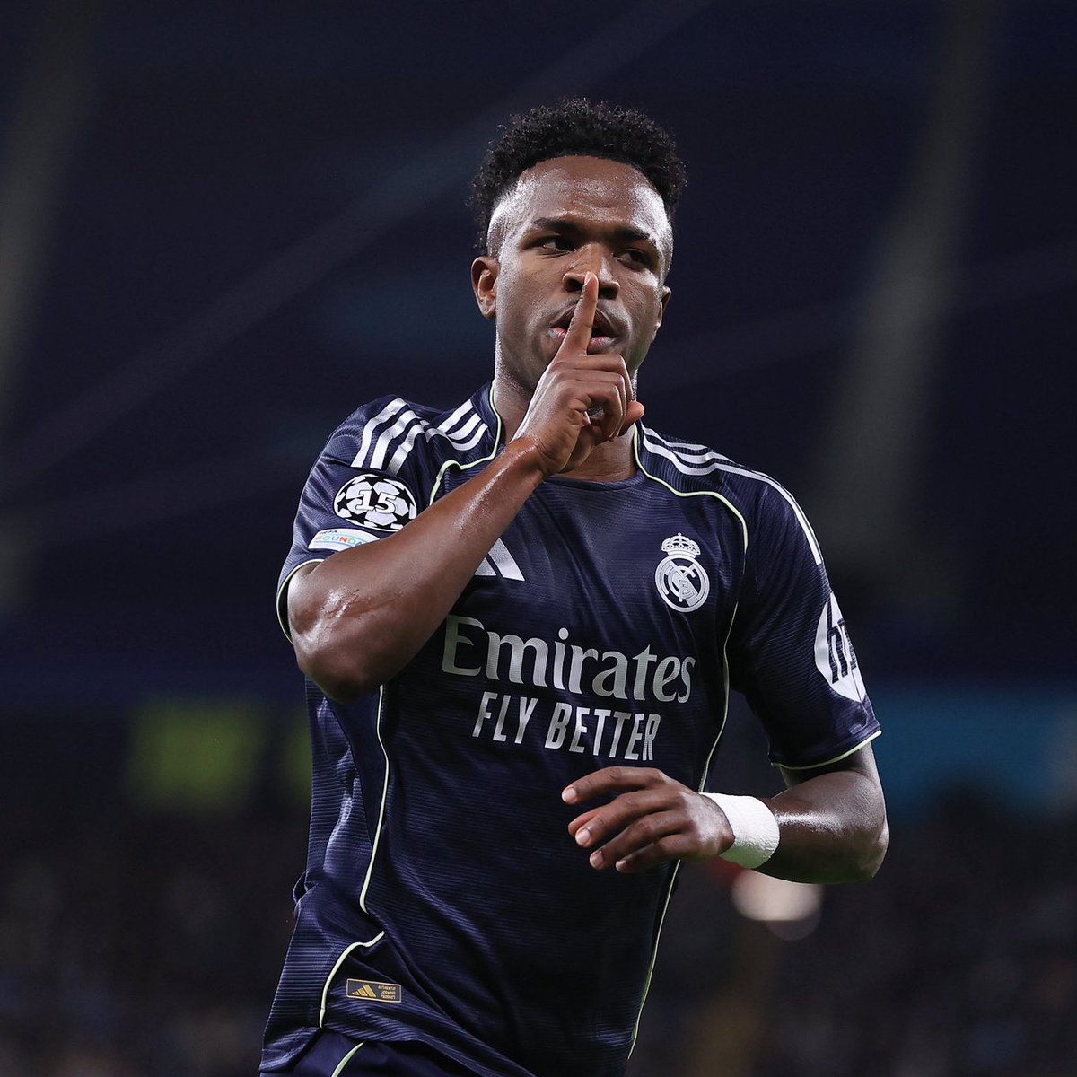 维尼修斯呼吁Lamine联手反种族主义获5.8万赞