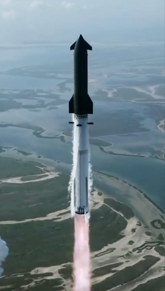 Starship V3 着陆燃烧画面