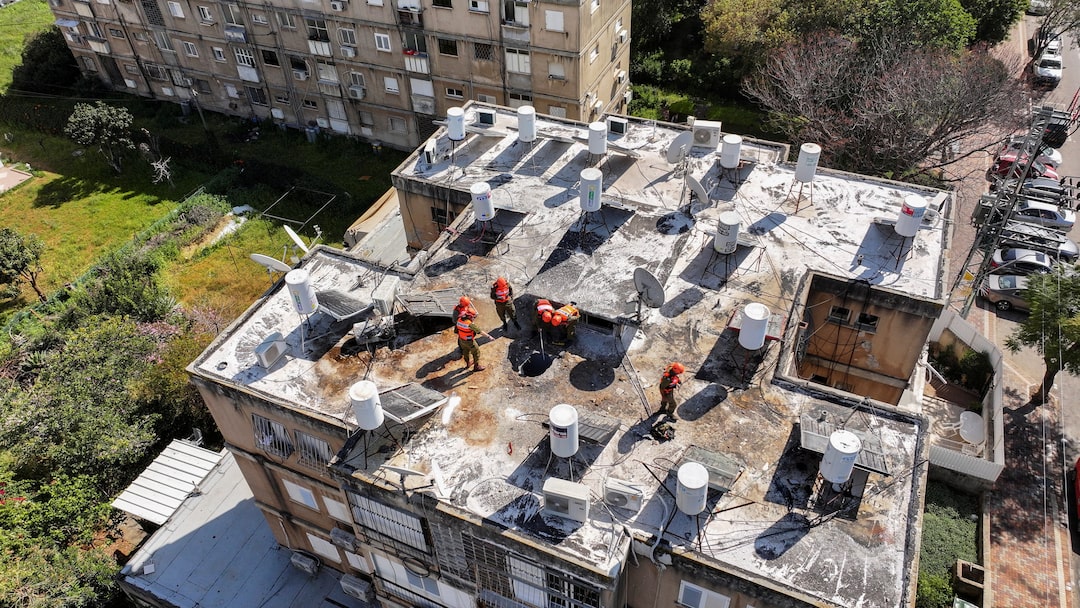 伊朗导弹袭击后特拉维夫附近现场