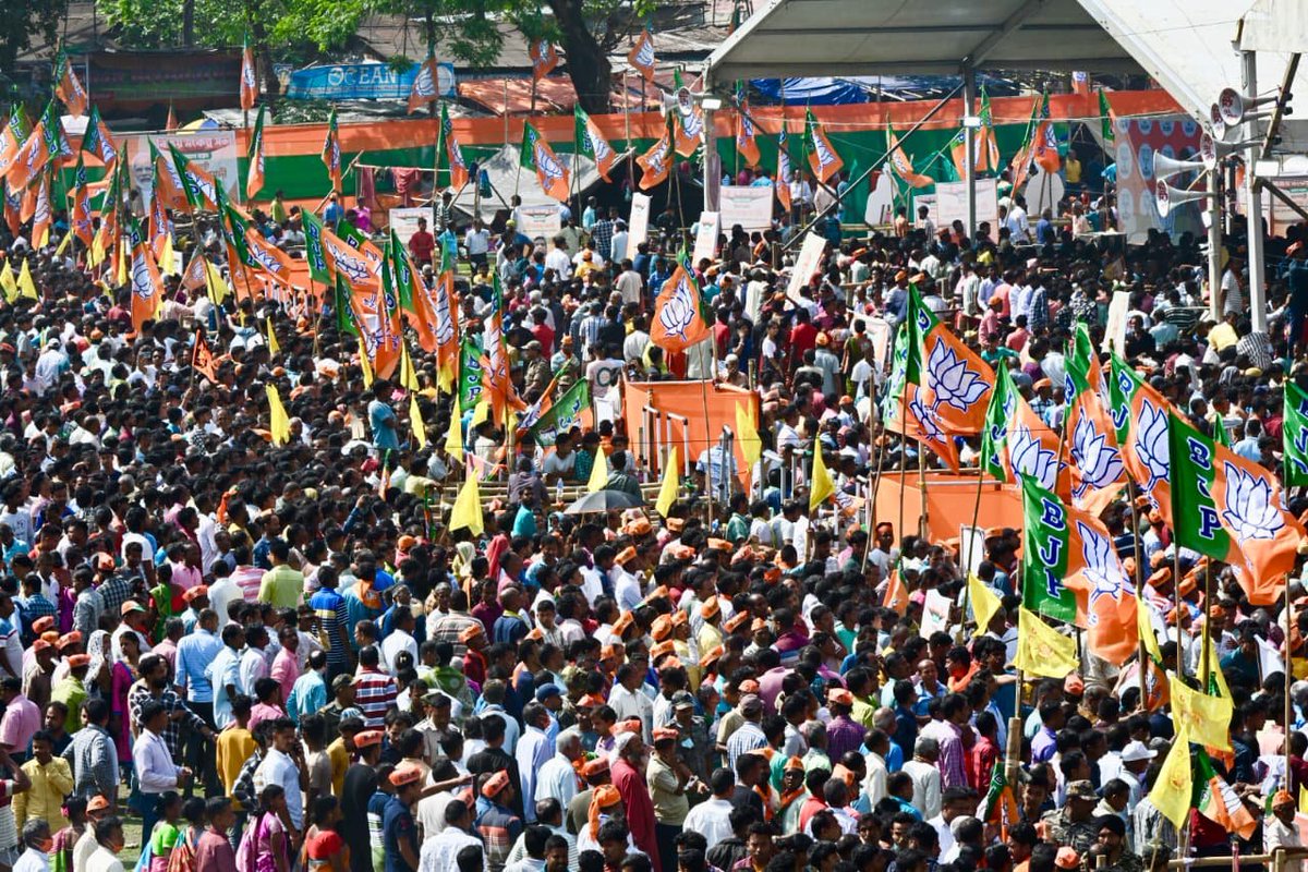 莫迪西孟加拉集会途中照片