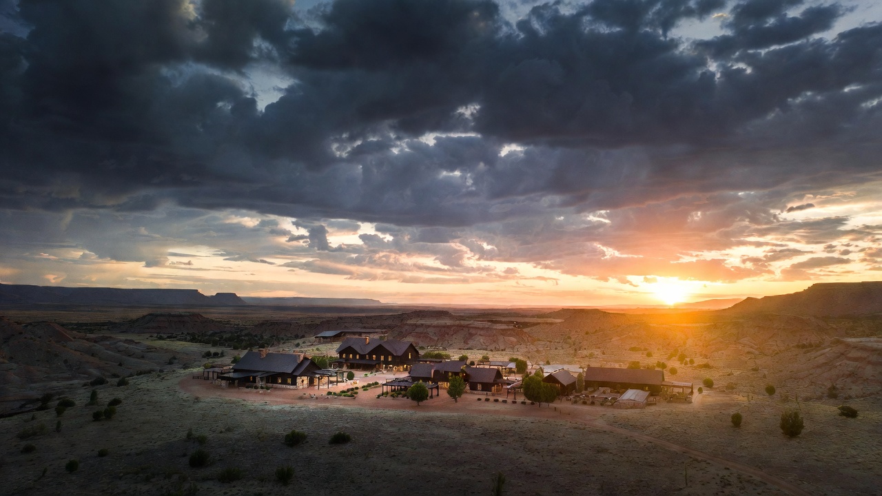 Epstein Zorro Ranch调查启动引关注