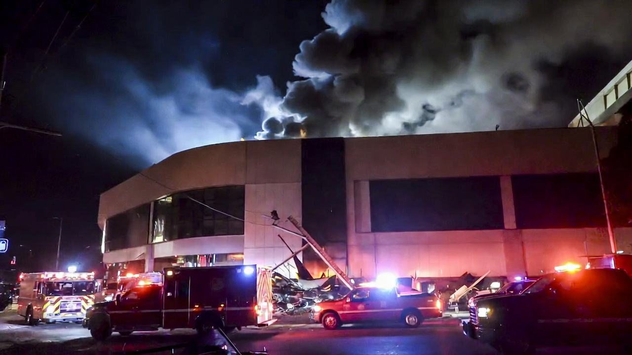 秘鲁夜总会爆炸事件造成多人伤亡