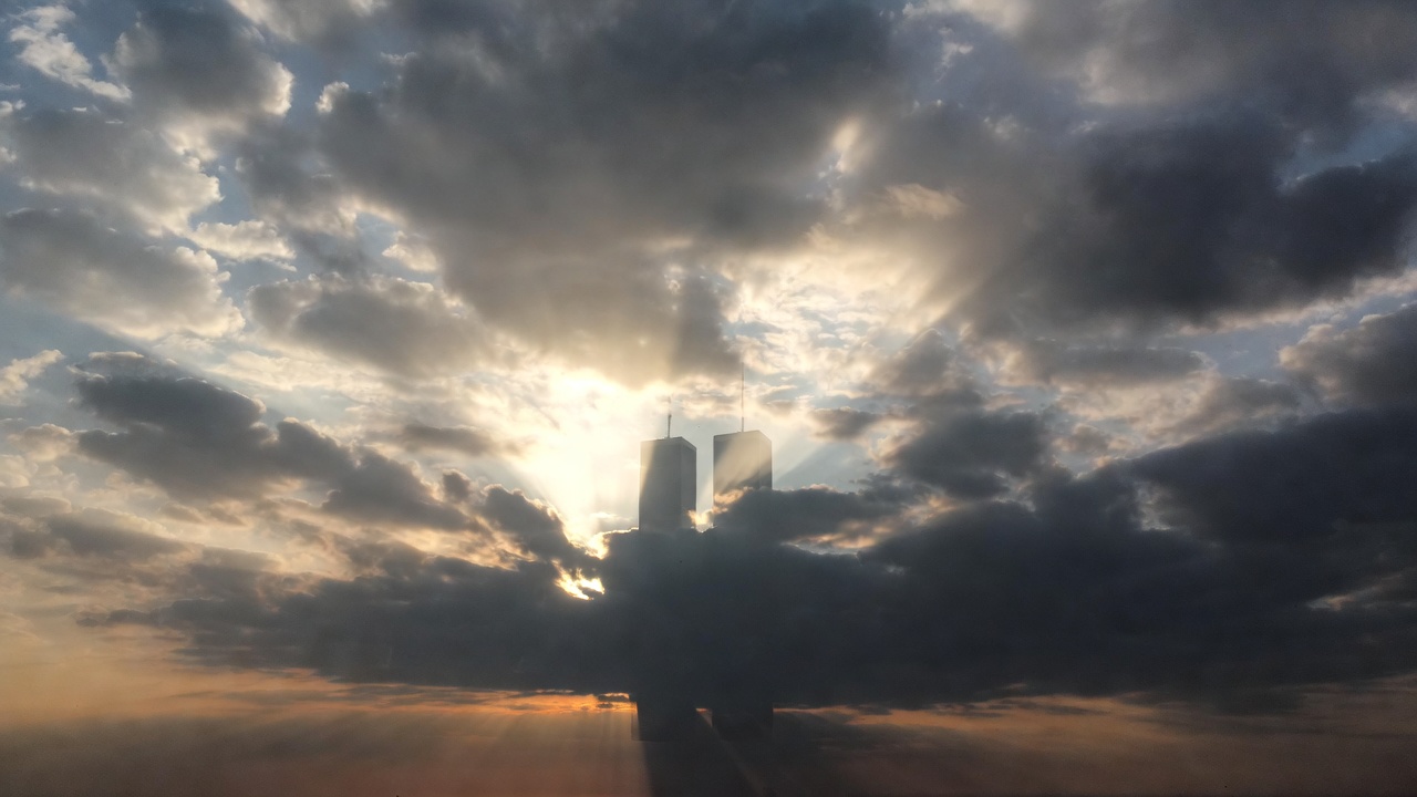 最后的通话，跨越时间的温暖与警醒：9/11遇难者电话记录在X平台刷屏