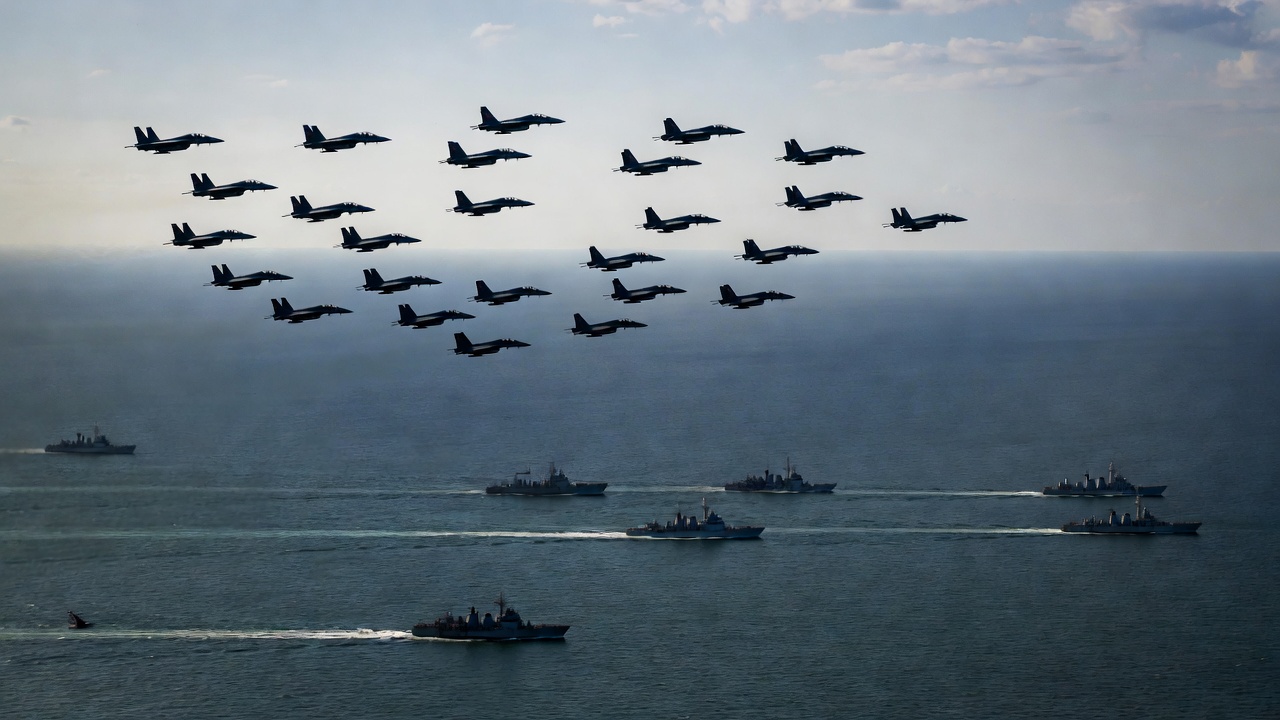 中国26架战机7艘军舰围台